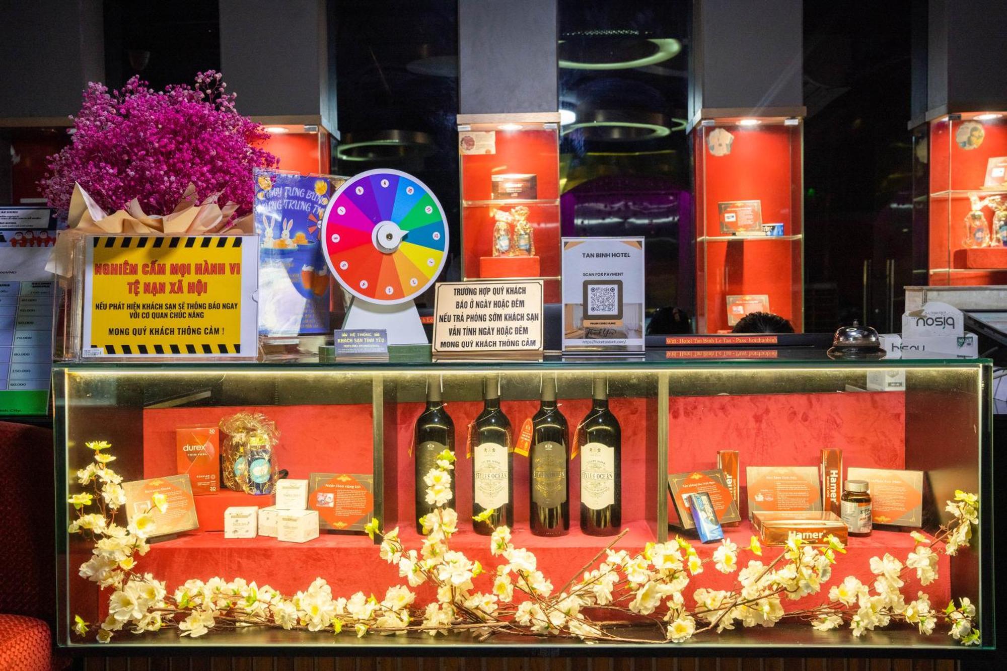 Tan Binh Hotel ホーチミン市 エクステリア 写真