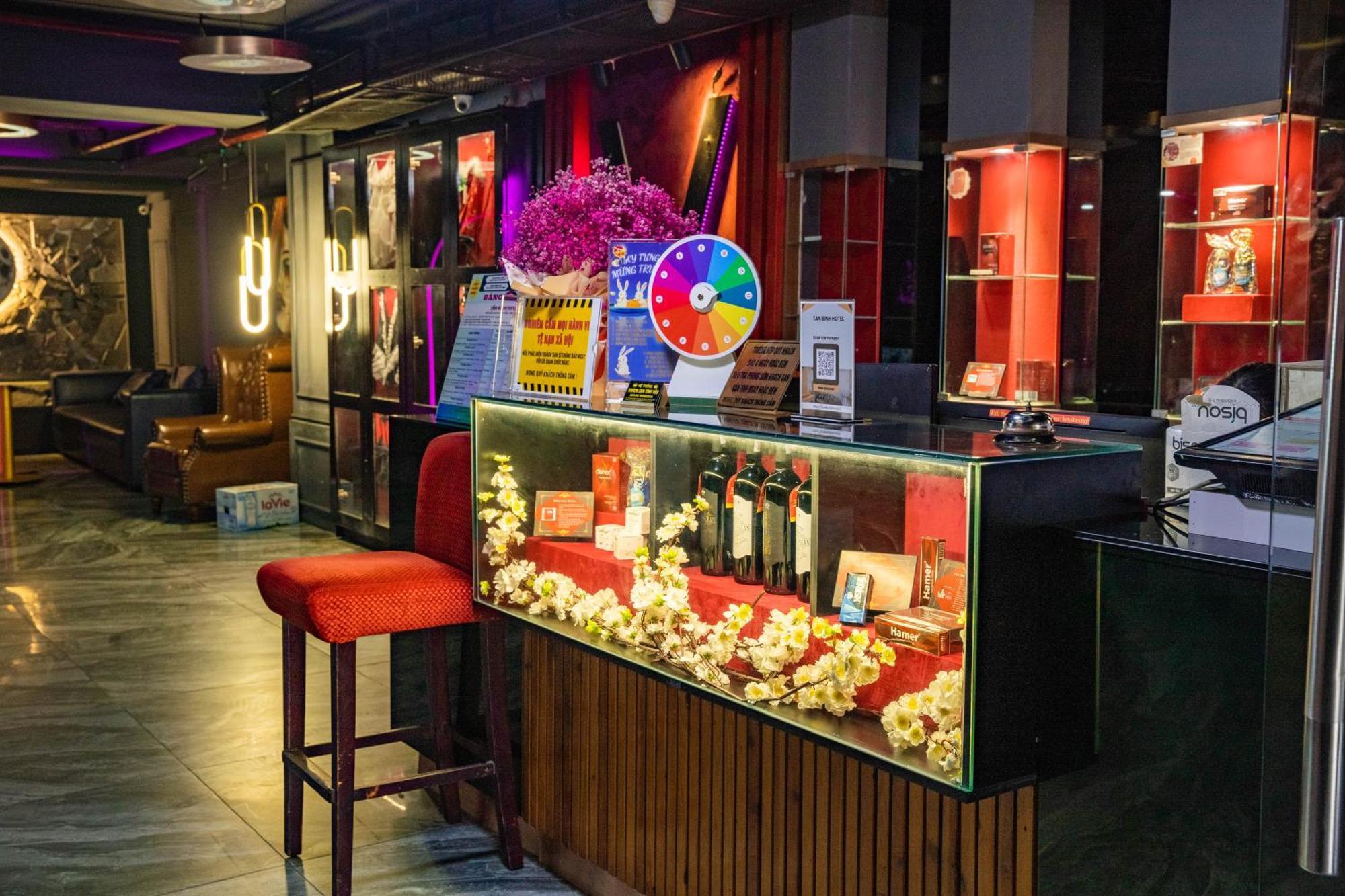 Tan Binh Hotel ホーチミン市 エクステリア 写真